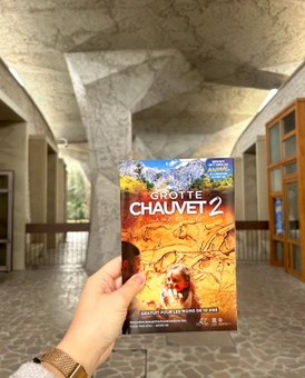 Visite de la grotte Chauvet 2 à Vallon-Pont-d'Arc